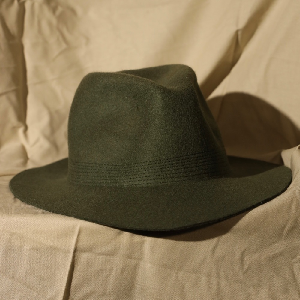 Official Crown of Laurel Jamie Thomas Hat